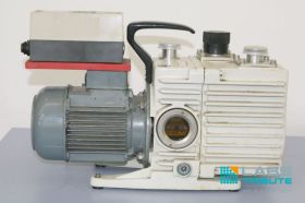 Leybold-Heraeus D8A