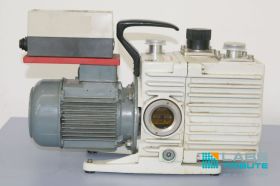 Leybold-Heraeus D8A